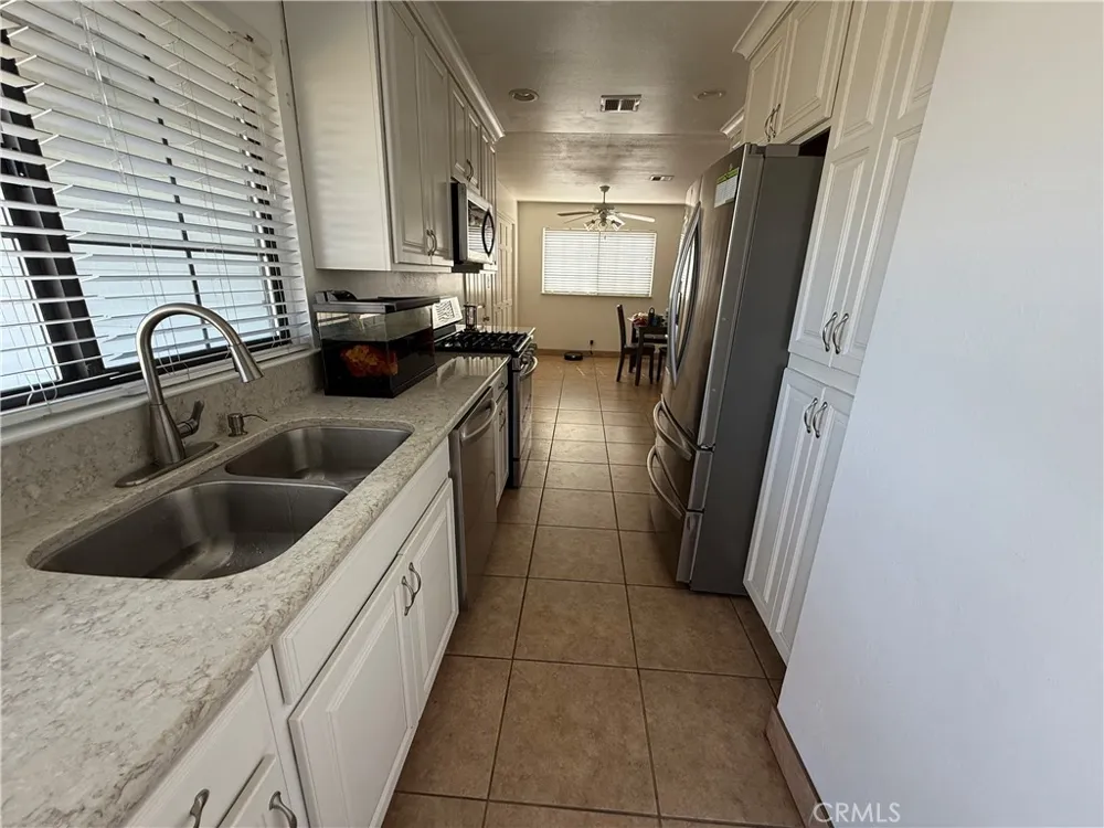 1064 Tioga Manteca, CA 95337