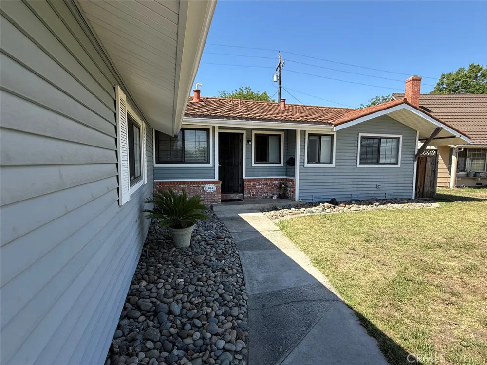 1064 Tioga Manteca, CA 95337