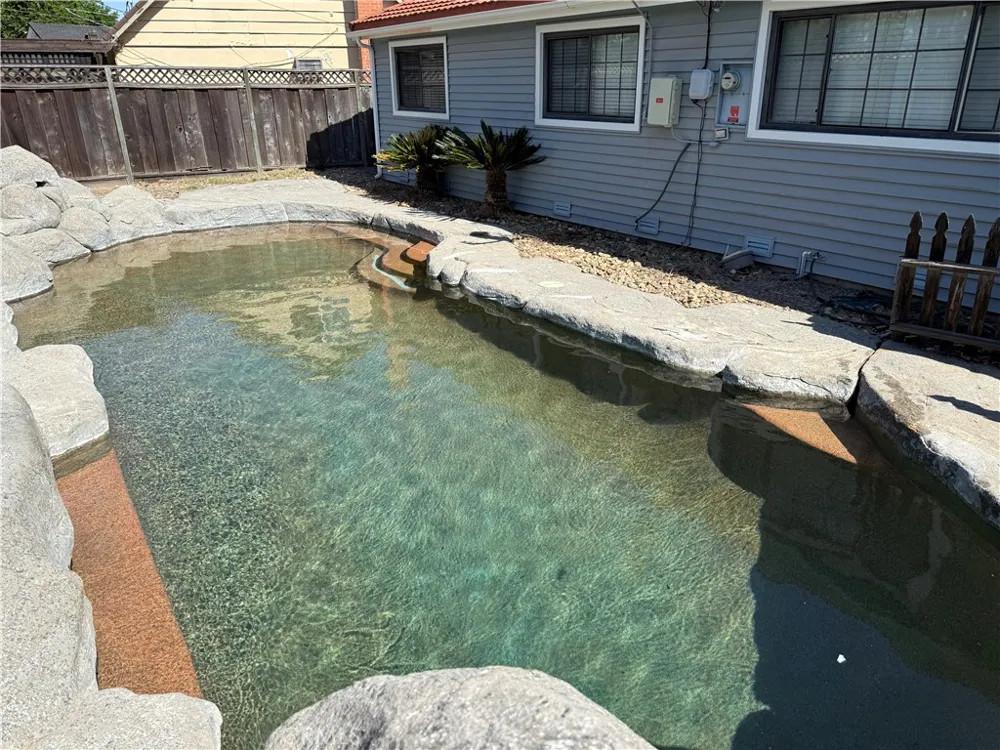 1064 Tioga Manteca, CA 95337