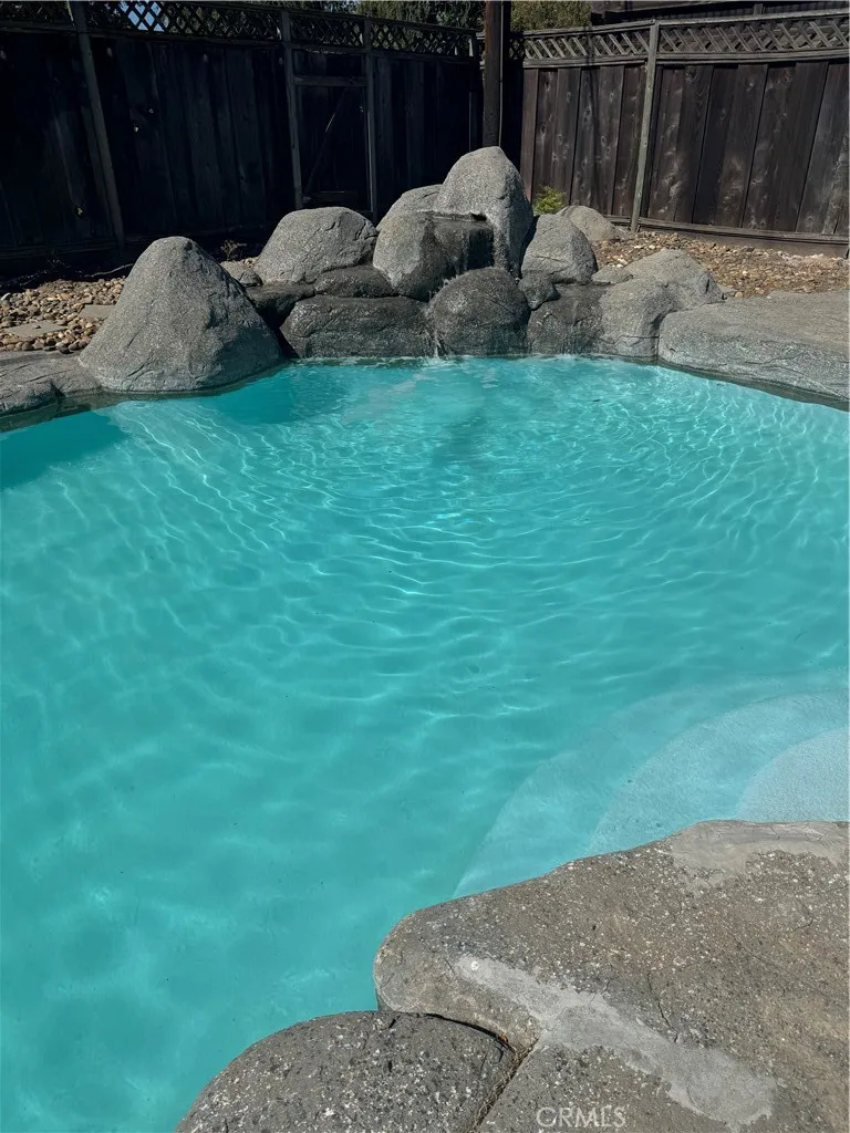 1064 Tioga Manteca, CA 95337