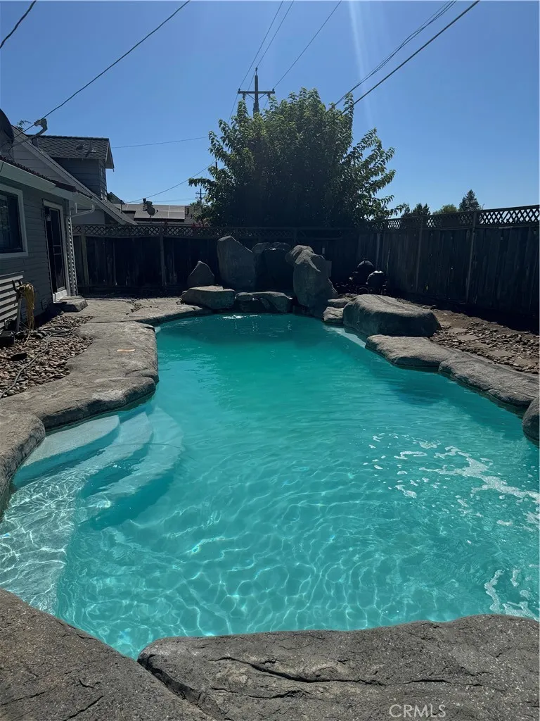 1064 Tioga Manteca, CA 95337