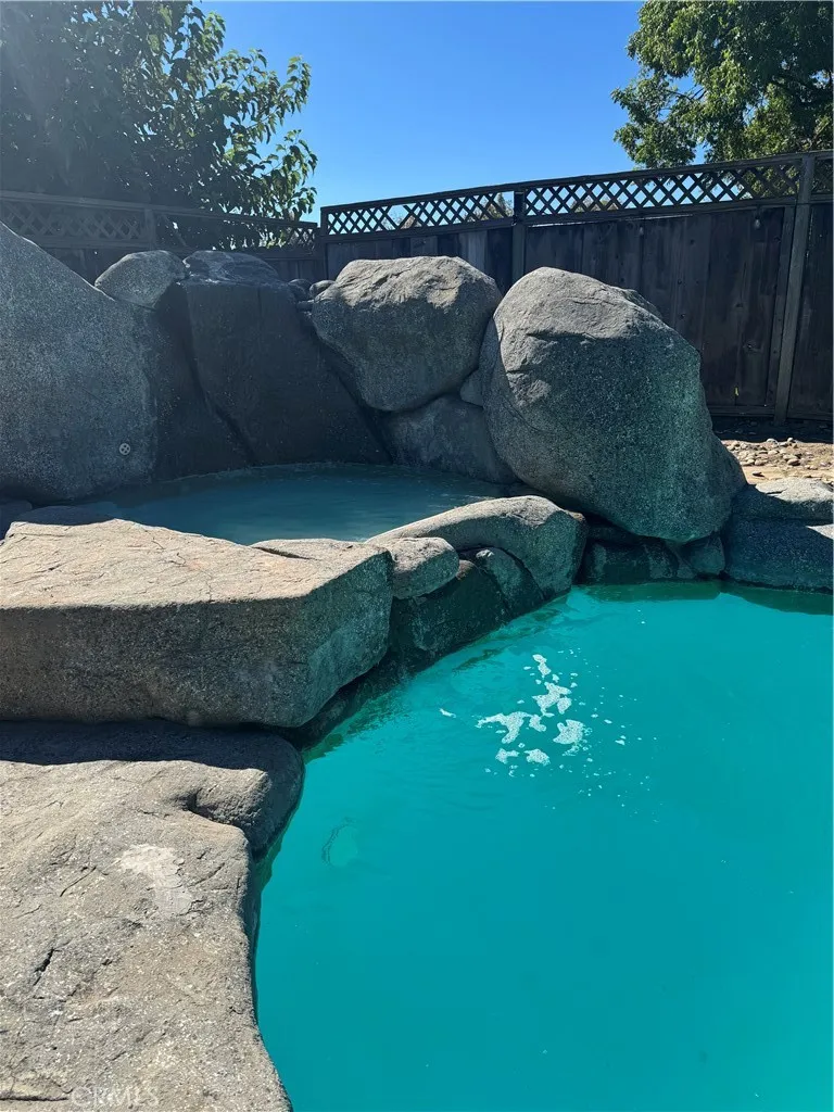 1064 Tioga Manteca, CA 95337