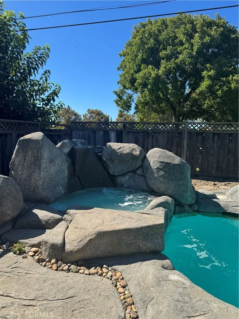 1064 Tioga Manteca, CA 95337