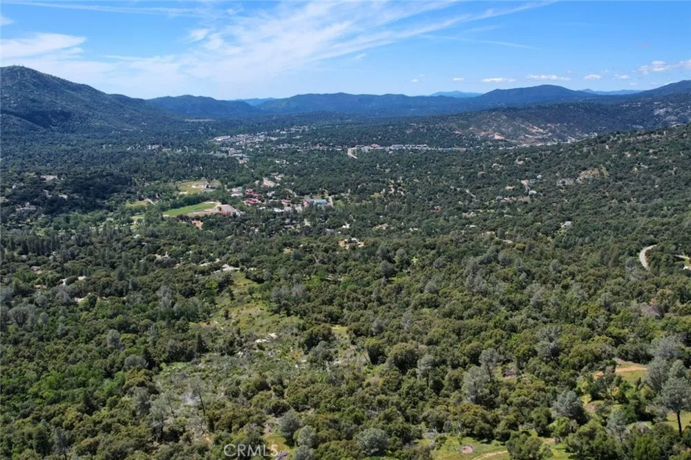 8 Timberwood Lane Oakhurst, CA 93644