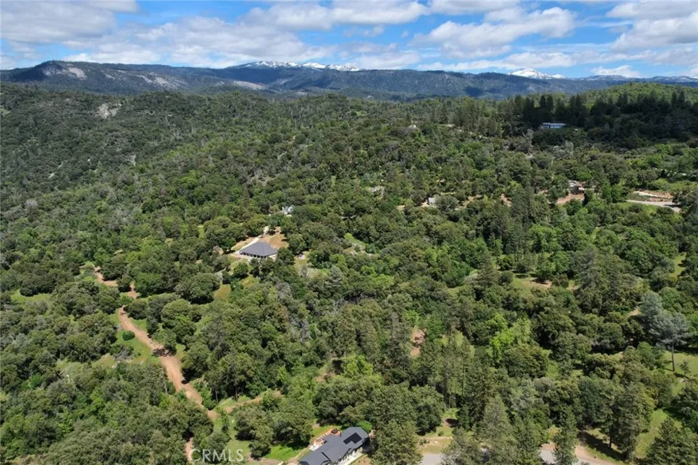 8 Timberwood Lane Oakhurst, CA 93644