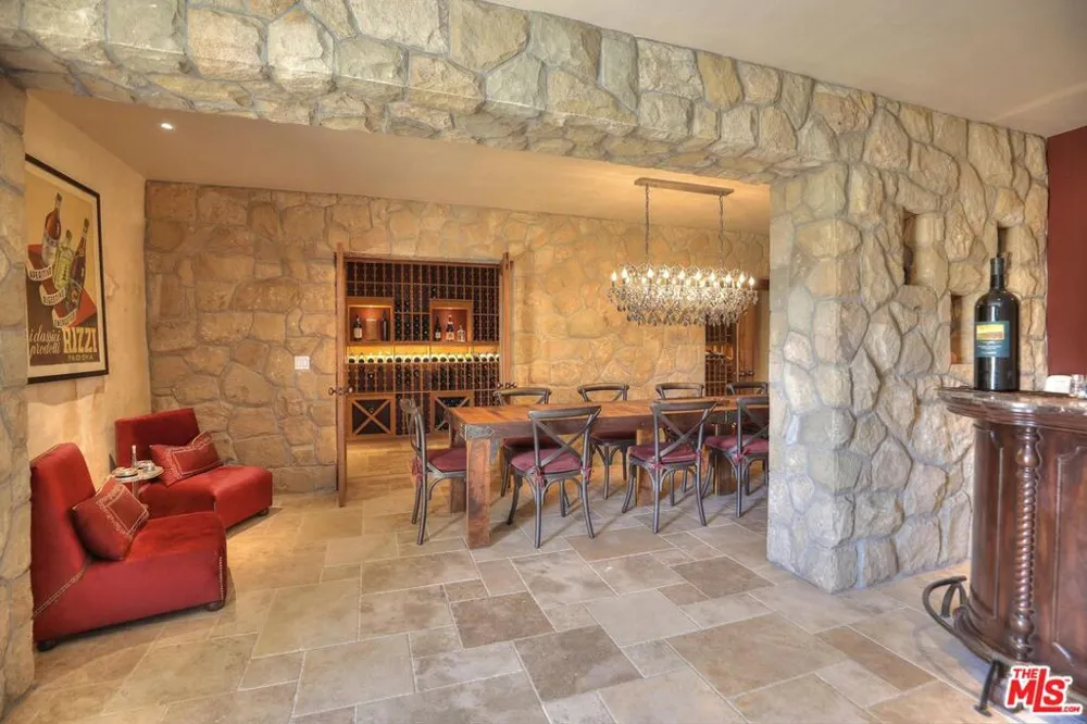 7200 Casitas Pass Road Carpinteria, CA 93013