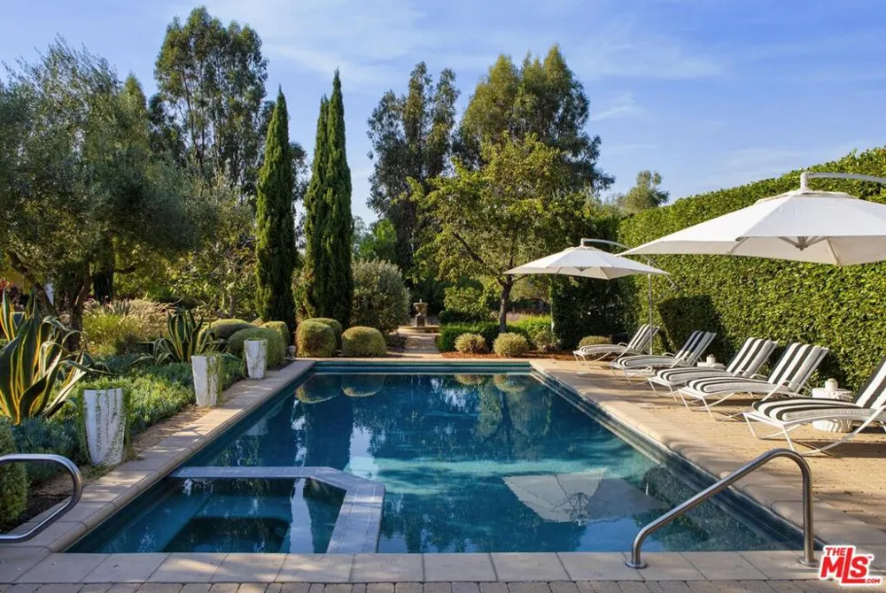 7200 Casitas Pass Road Carpinteria, CA 93013