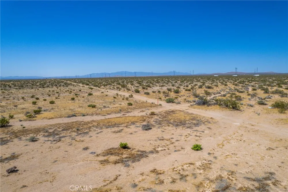 Shadow Mountain RD Helendale, CA 92342