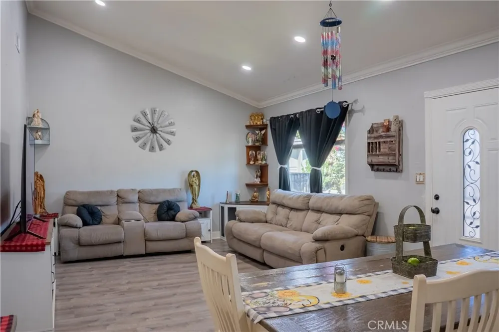 1192 Mitchell #3 Tustin, CA 92780