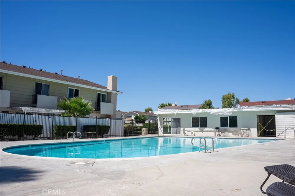 1192 Mitchell #3 Tustin, CA 92780
