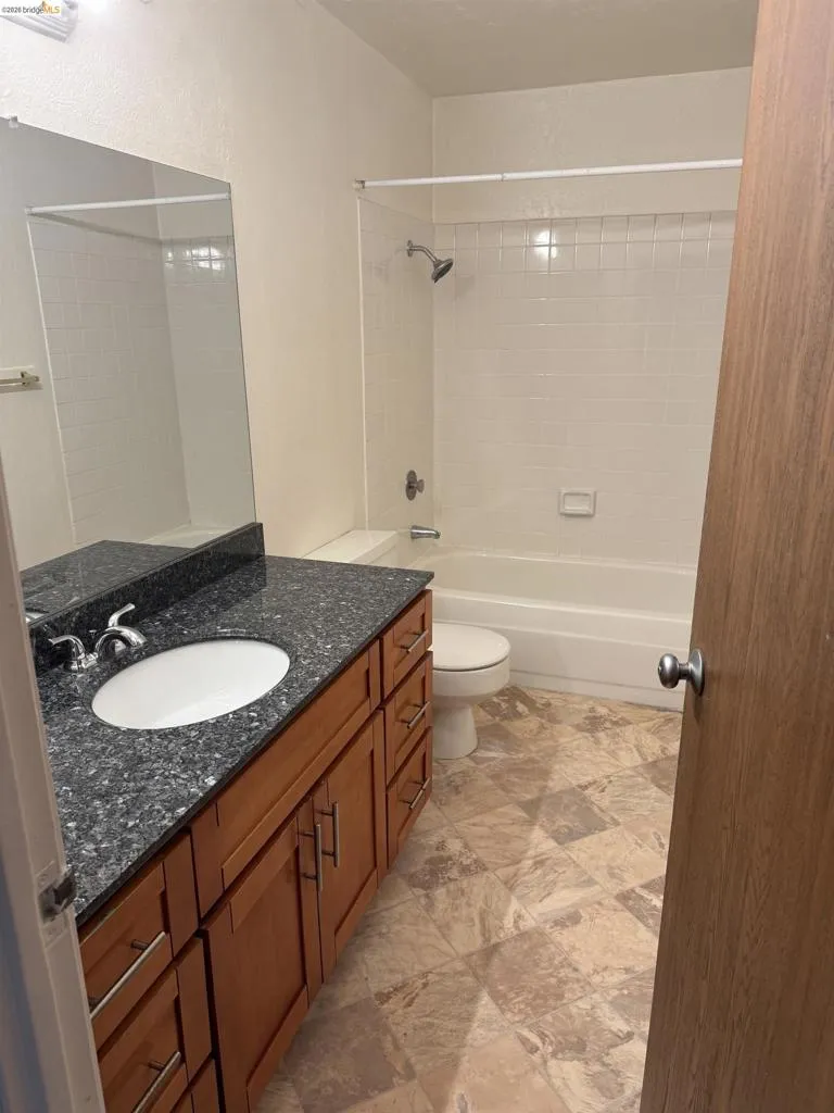 555 Pierce St #536 Albany, CA 94706
