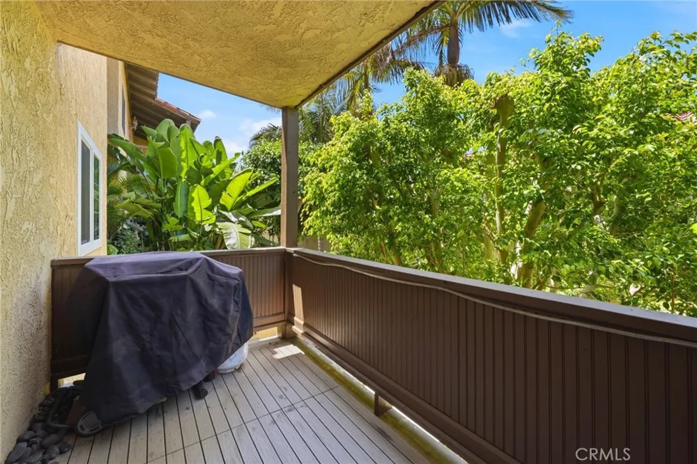 214 Via Robina #4 San Clemente, CA 92672