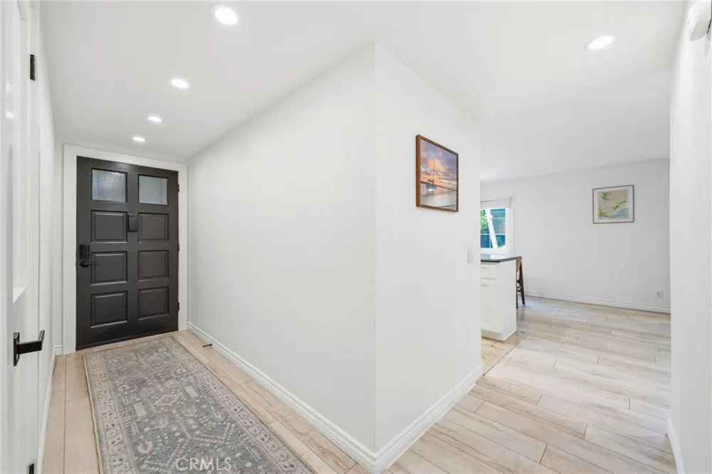 214 Via Robina #4 San Clemente, CA 92672