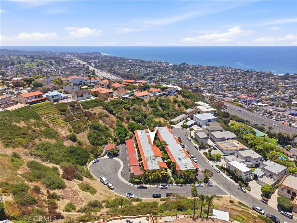 214 Via Robina #4 San Clemente, CA 92672