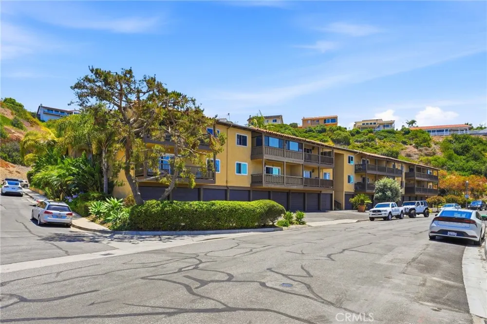 214 Via Robina #4 San Clemente, CA 92672