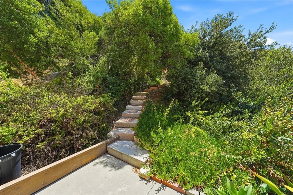 214 Via Robina #4 San Clemente, CA 92672