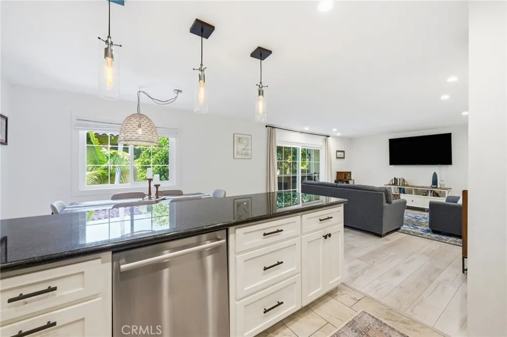 214 Via Robina #4 San Clemente, CA 92672