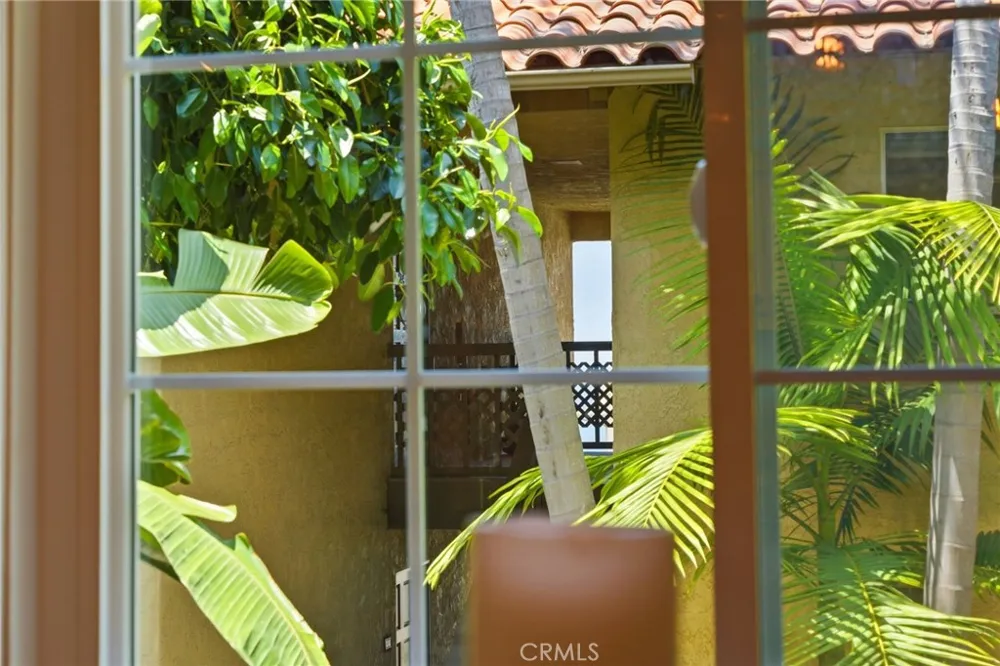 214 Via Robina #4 San Clemente, CA 92672