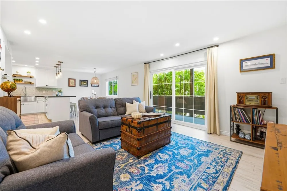 214 Via Robina #4 San Clemente, CA 92672