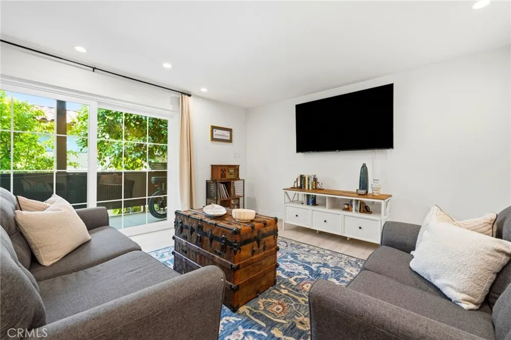 214 Via Robina #4 San Clemente, CA 92672