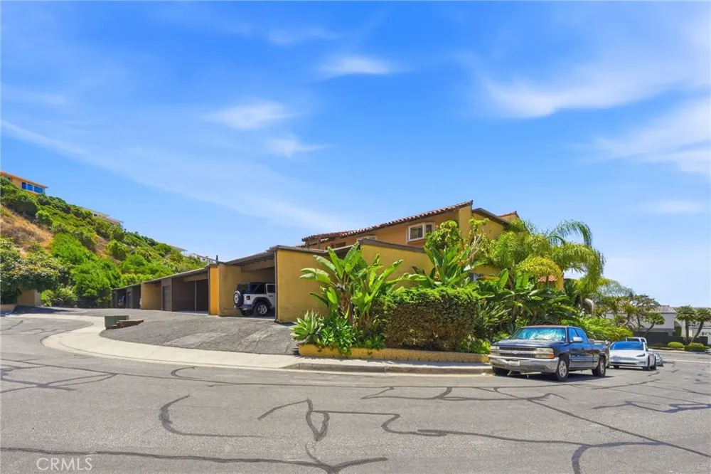 214 Via Robina #4 San Clemente, CA 92672