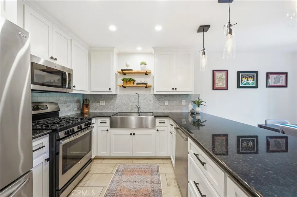 214 Via Robina #4 San Clemente, CA 92672