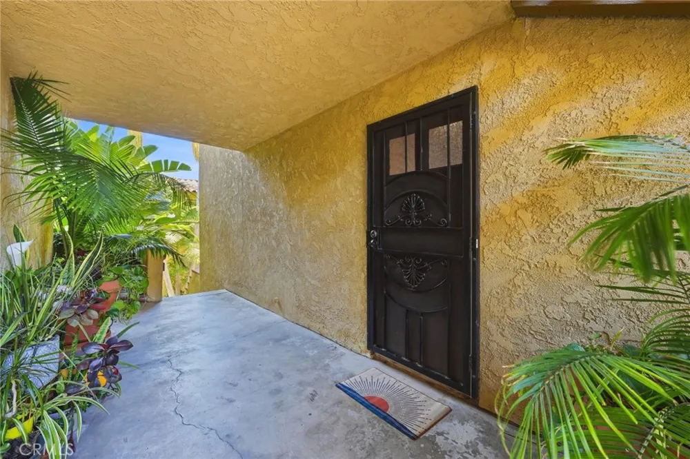 214 Via Robina #4 San Clemente, CA 92672