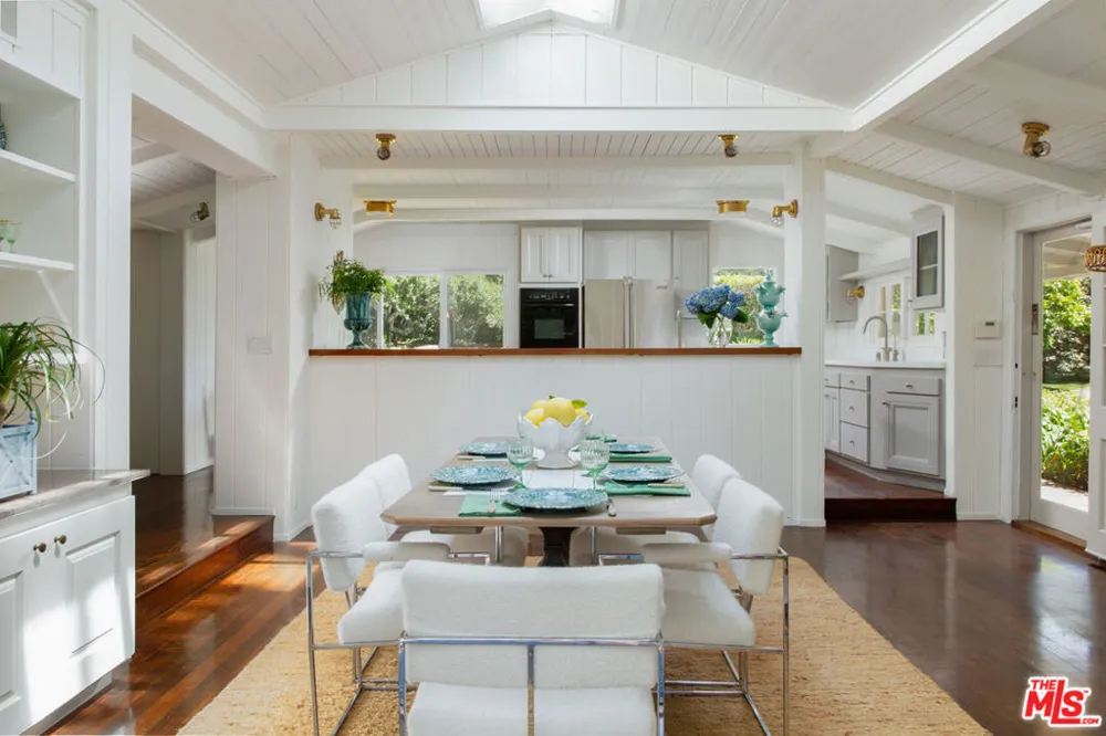 279 Santa Rosa Lane Montecito, CA 93108