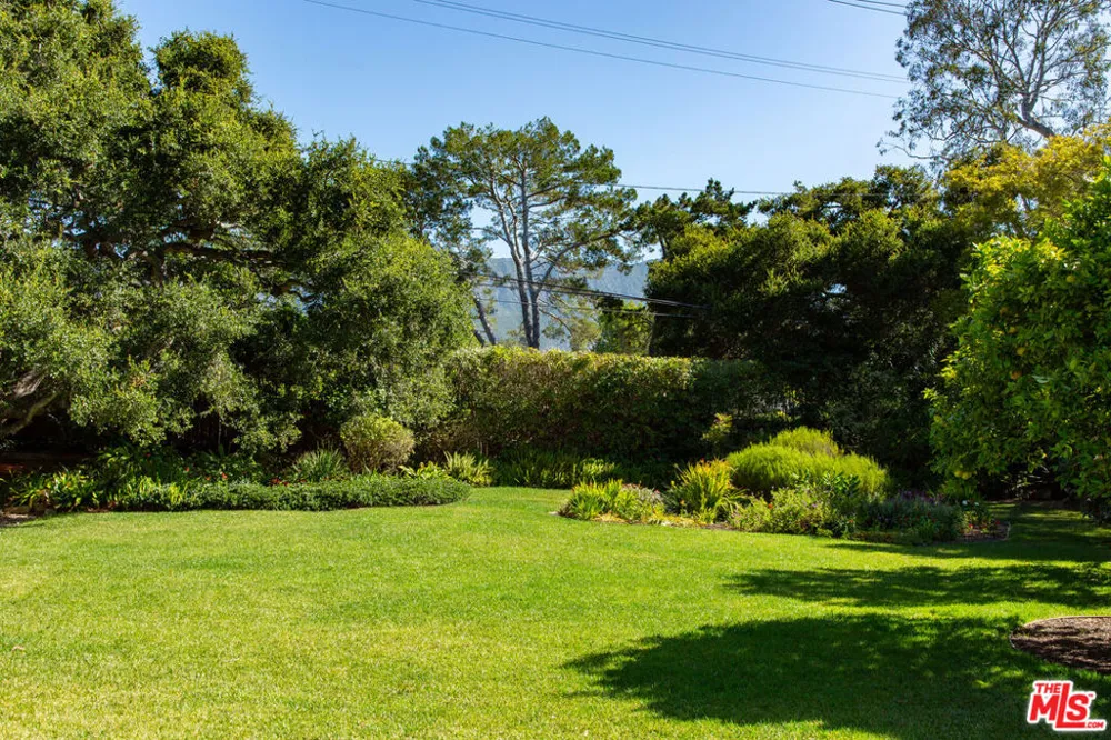 279 Santa Rosa Lane Montecito, CA 93108