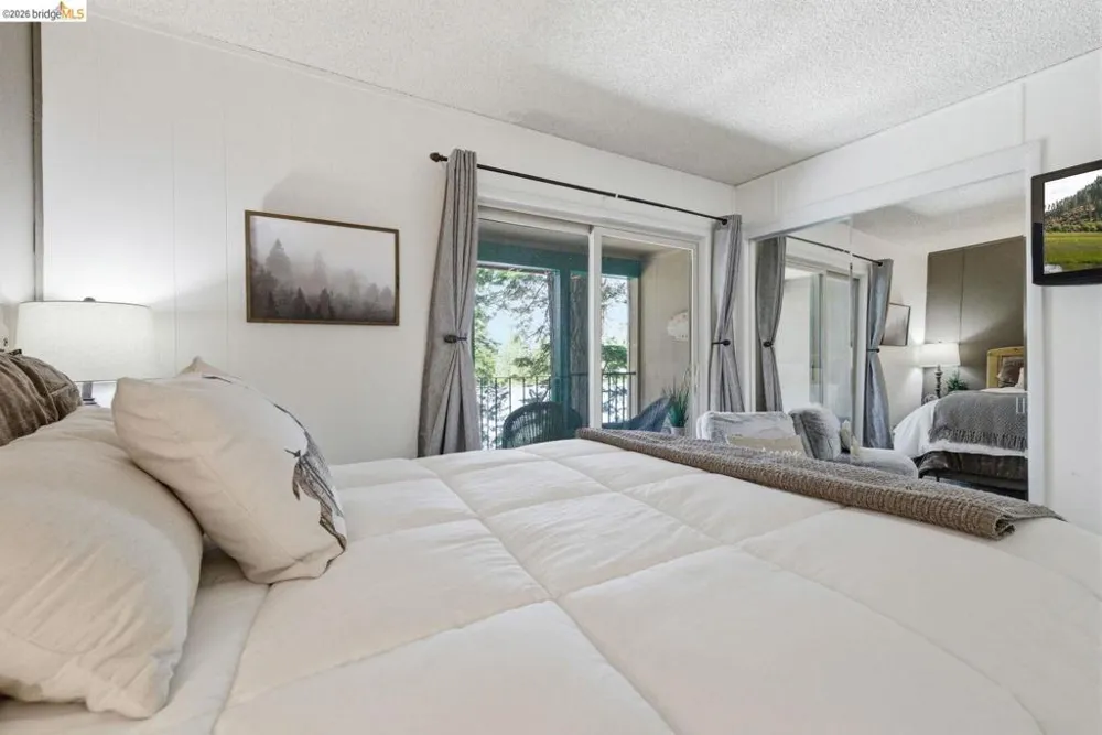 33840 Upper Leland RD ## 25A Strawberry, CA 95364