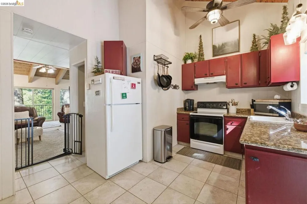 33840 Upper Leland RD ## 25A Strawberry, CA 95364