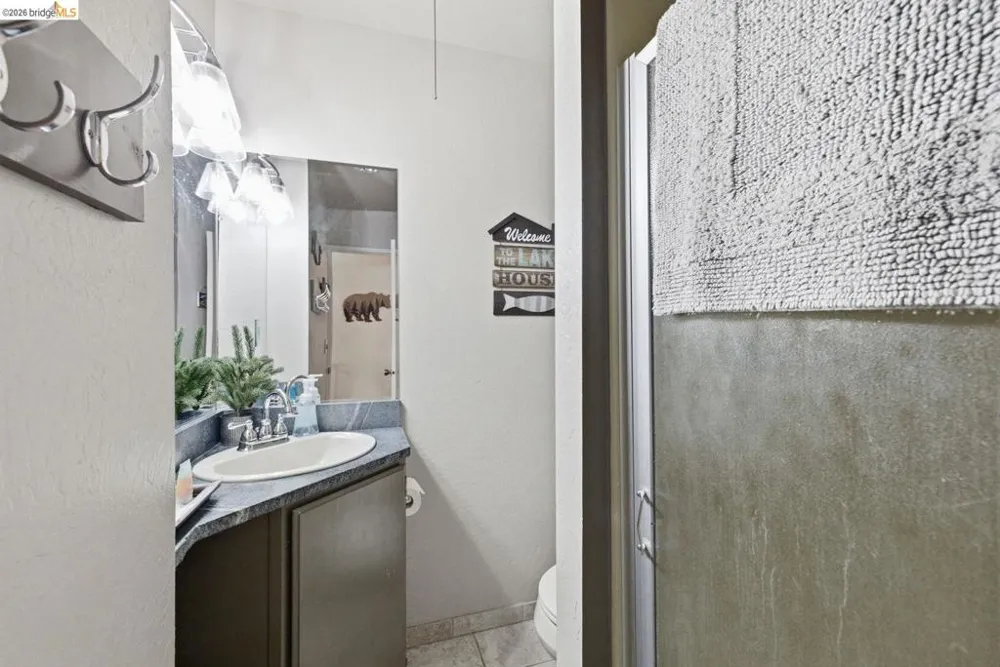 33840 Upper Leland RD ## 25A Strawberry, CA 95364