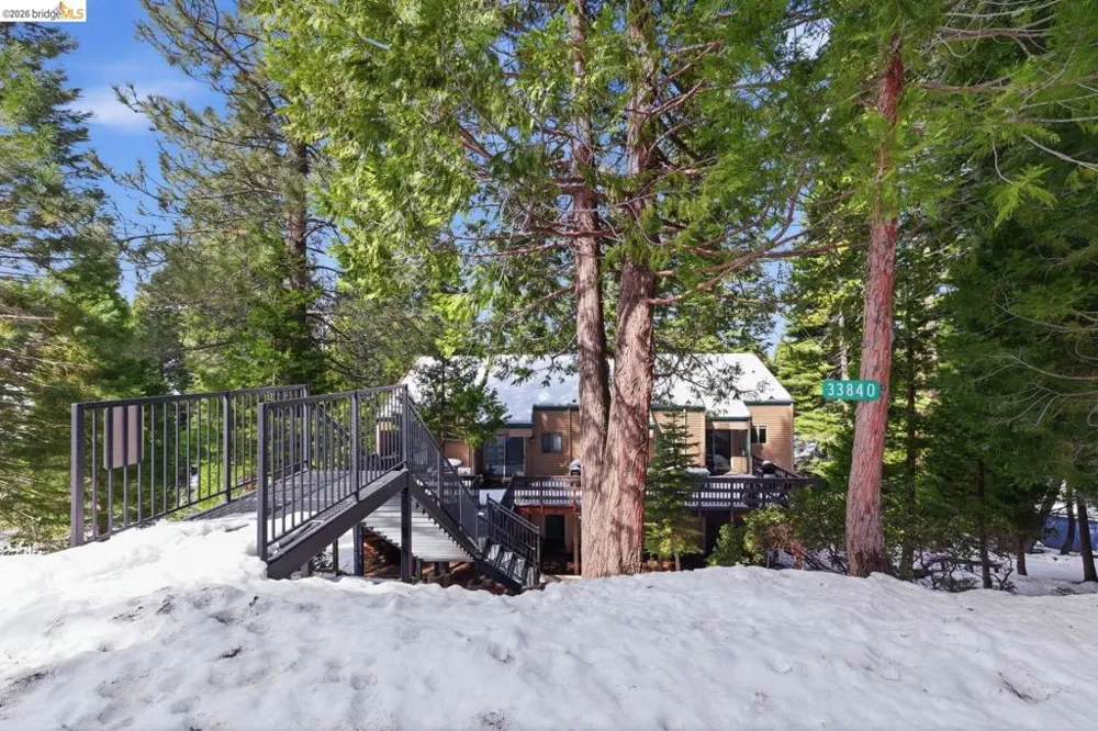 33840 Upper Leland RD ## 25A Strawberry, CA 95364