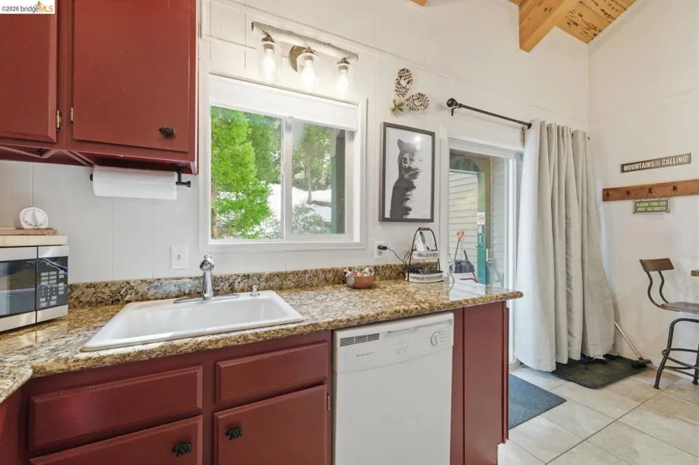 33840 Upper Leland RD ## 25A Strawberry, CA 95364