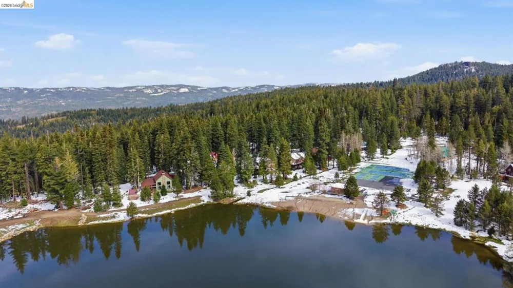 33840 Upper Leland RD ## 25A Strawberry, CA 95364