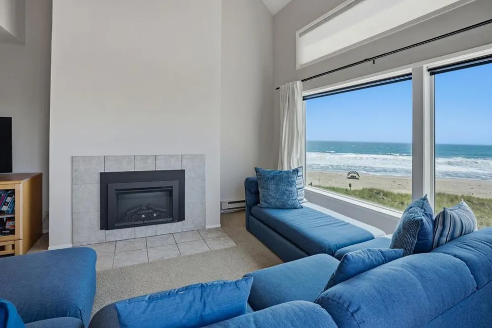 101 Shell Drive #304 Watsonville, CA 95076