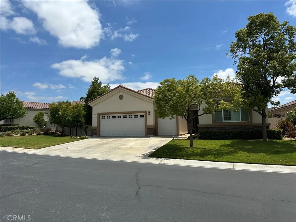 1710 Reyes Beaumont, CA 92223