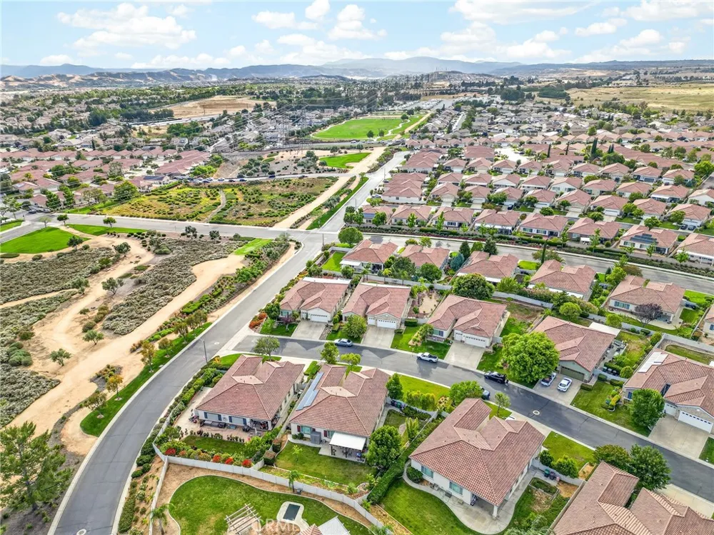1710 Reyes Beaumont, CA 92223