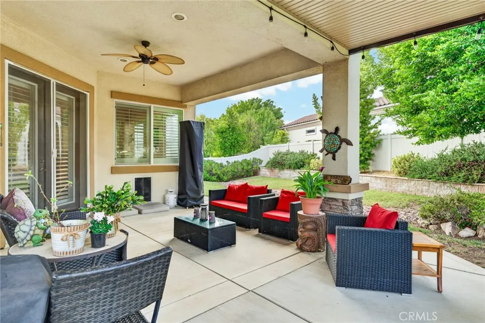 1710 Reyes Beaumont, CA 92223
