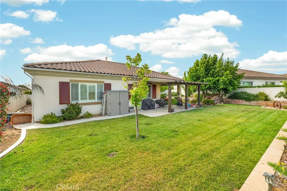 1710 Reyes Beaumont, CA 92223