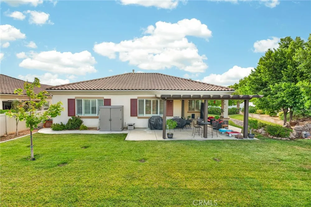 1710 Reyes Beaumont, CA 92223