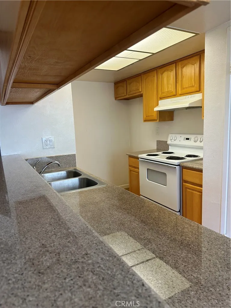 18101 Via Amorosa #2 Rowland Heights, CA 91748