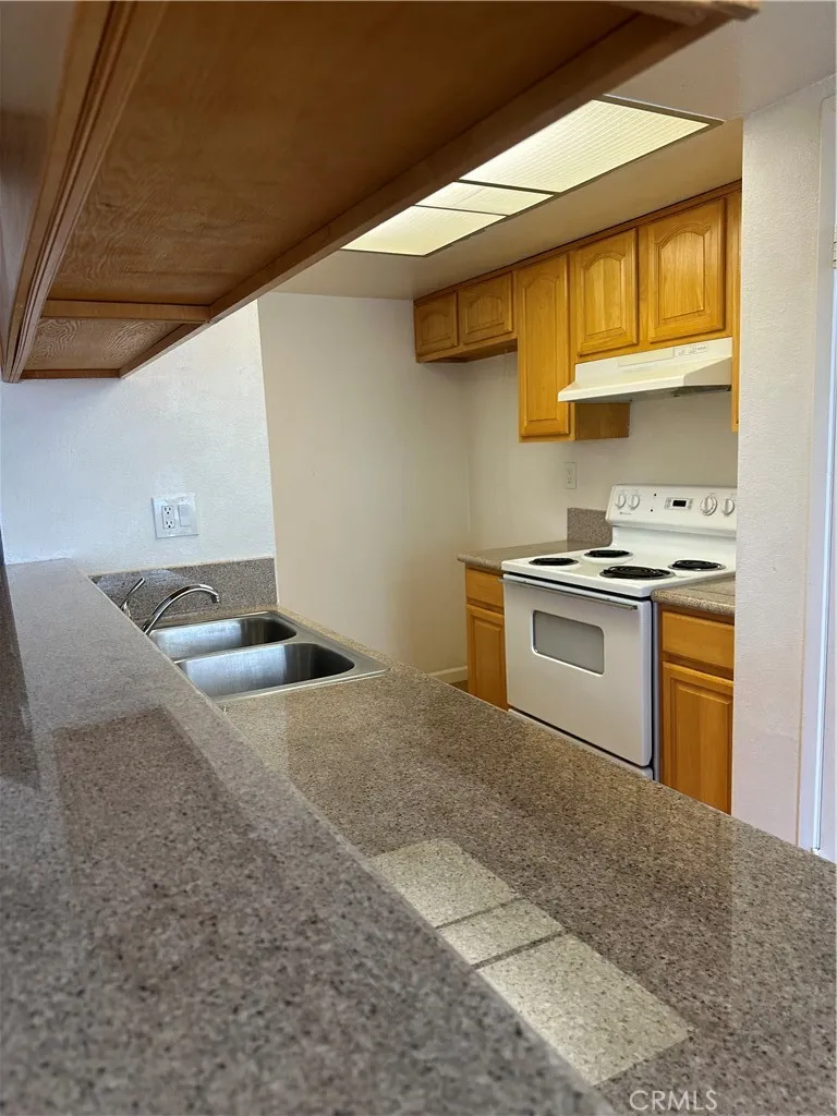18101 Via Amorosa #2 Rowland Heights, CA 91748