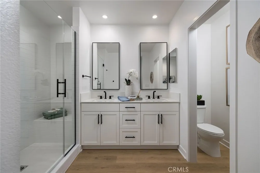 164 E Whittier Boulevard La Habra, CA 90631