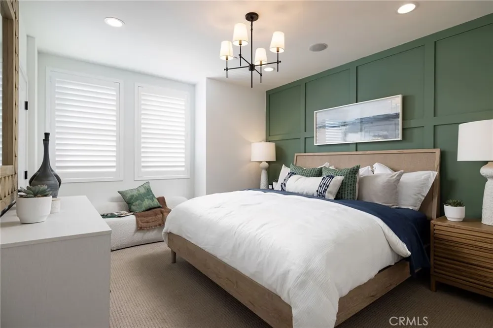 164 E Whittier Boulevard La Habra, CA 90631