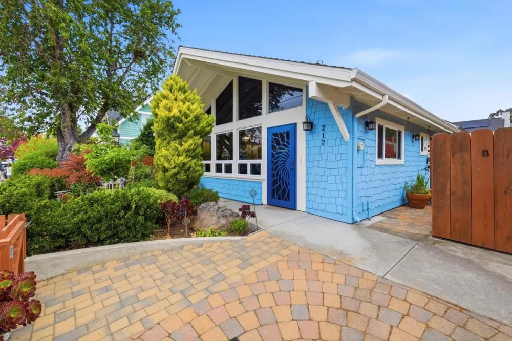 212 3rd Avenue Santa Cruz, CA 95062