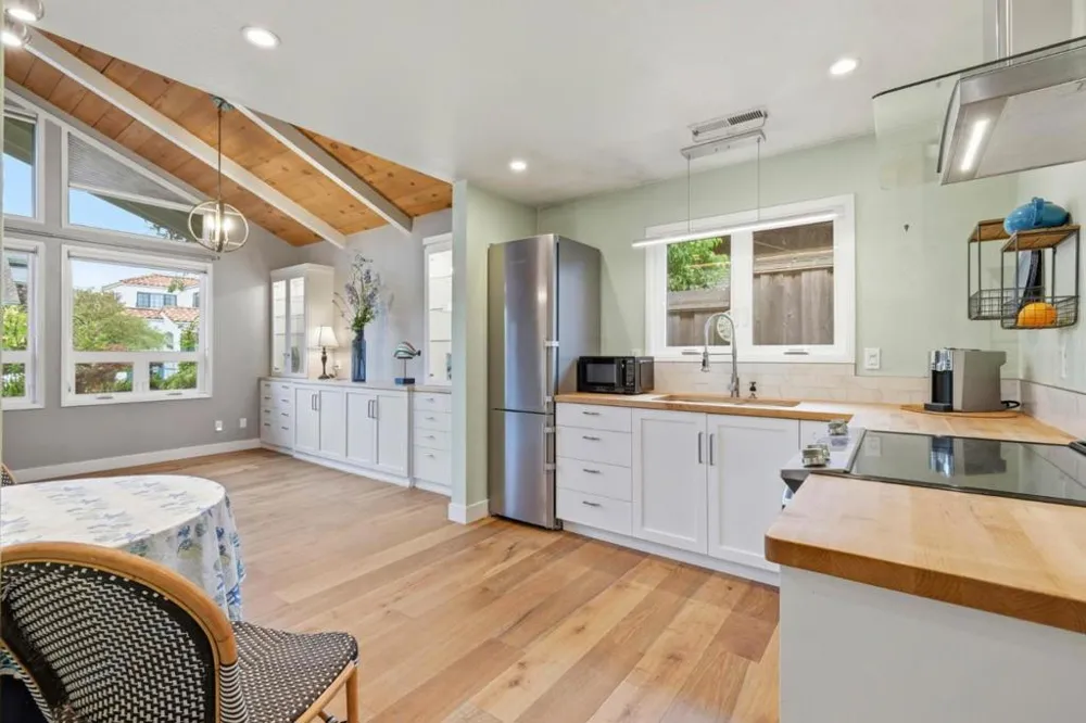 212 3rd Avenue Santa Cruz, CA 95062