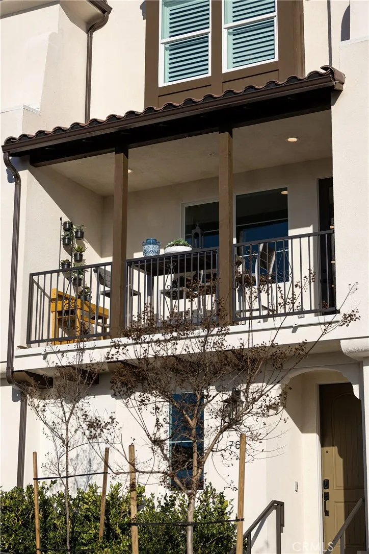 166 E Whittier Boulevard La Habra, CA 90631