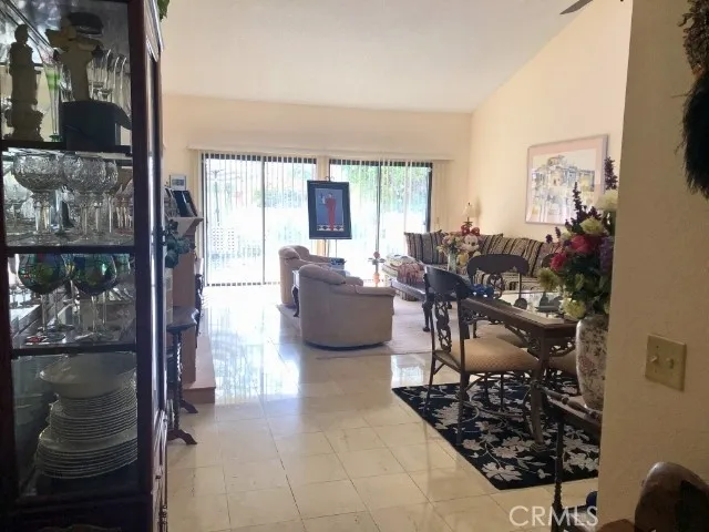 200 E Racquet Club Road #19 Palm Springs, CA 92262