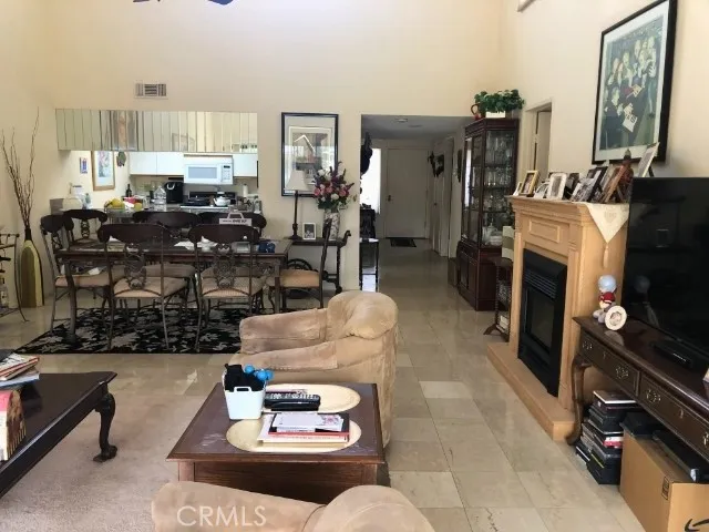 200 E Racquet Club Road #19 Palm Springs, CA 92262